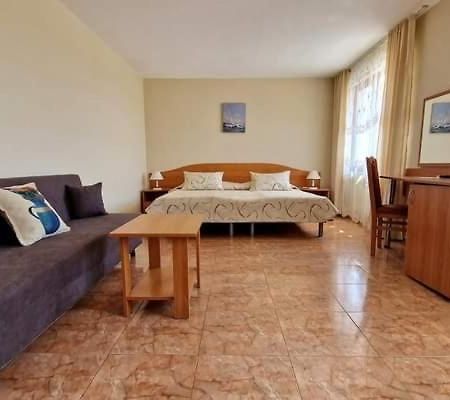 Family Hotel Selena Несебир Екстер'єр фото