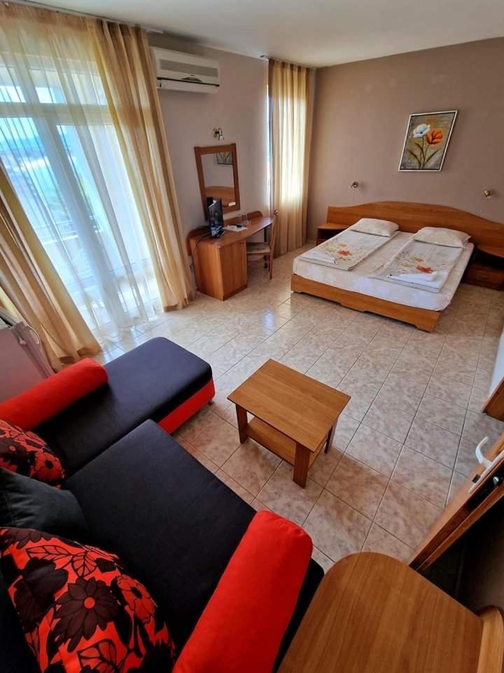 Family Hotel Selena Несебир Екстер'єр фото