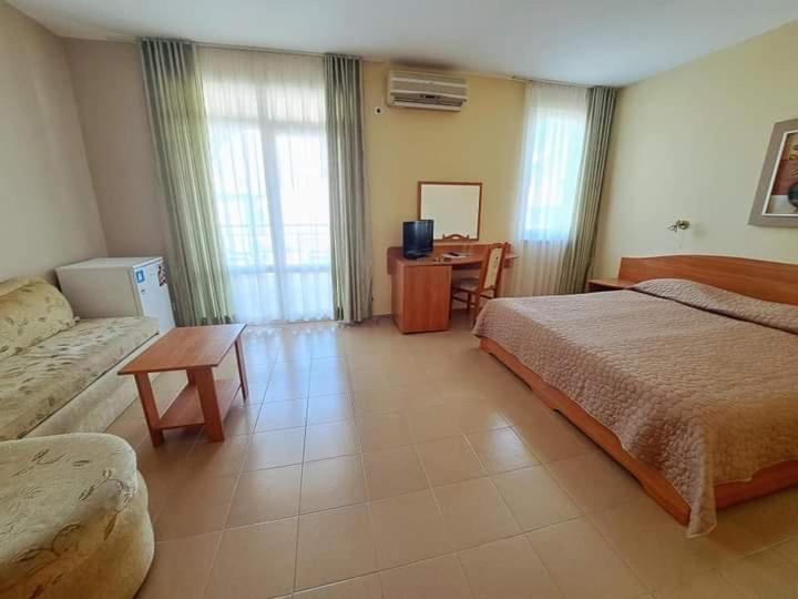 Family Hotel Selena Несебир Екстер'єр фото