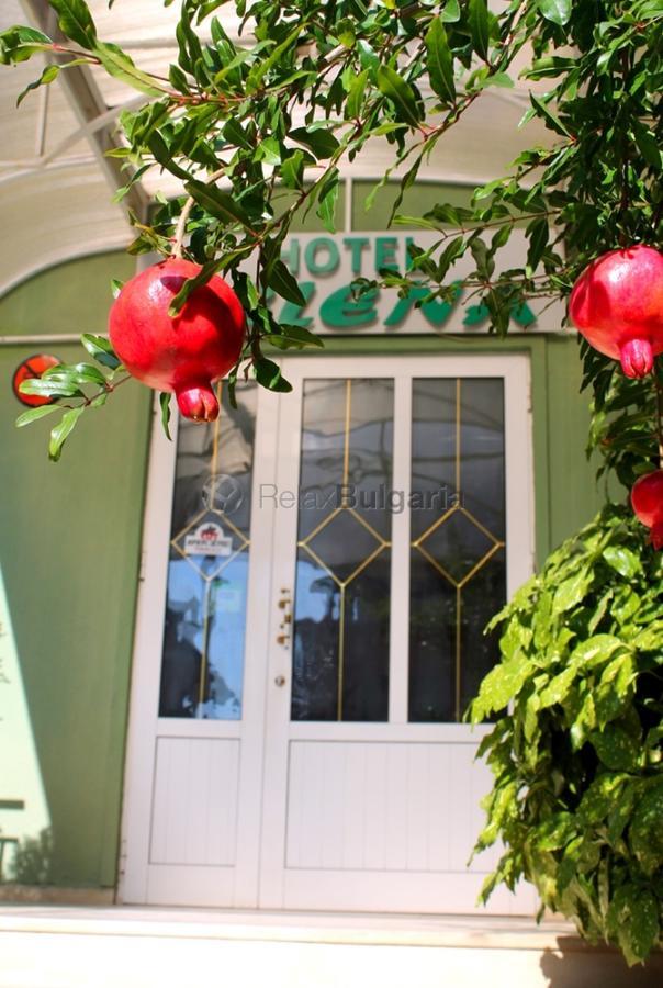 Family Hotel Selena Несебир Екстер'єр фото